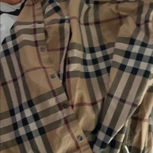 Men’s burberry shirt